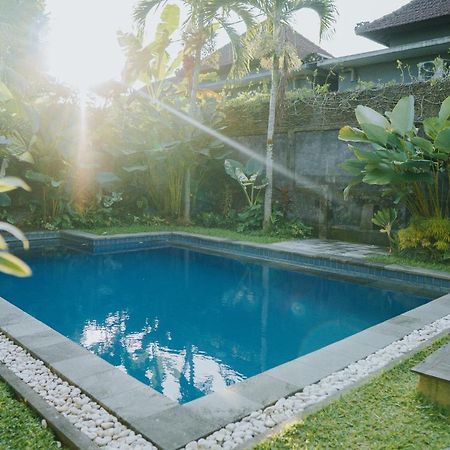 Villa Gading 2 ウブド エクステリア 写真