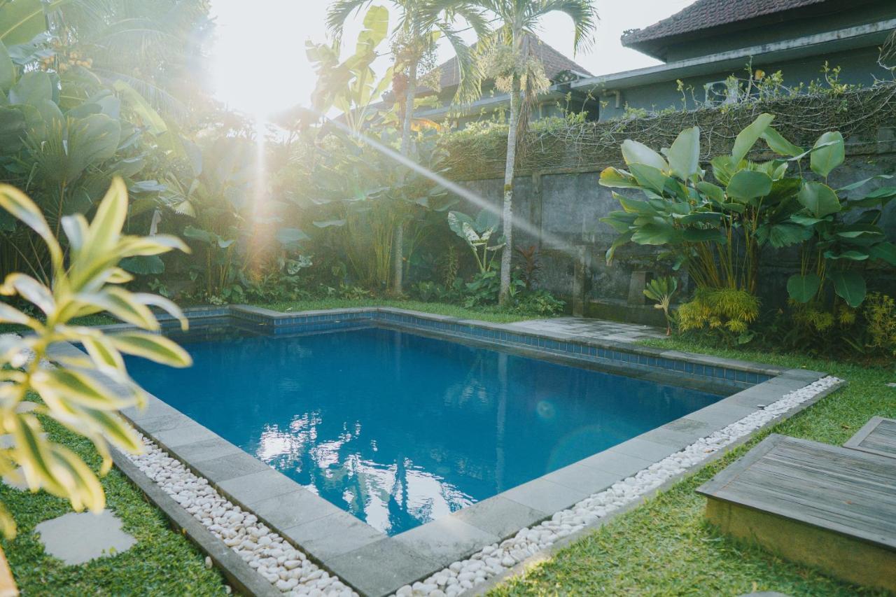 Villa Gading 2 ウブド エクステリア 写真