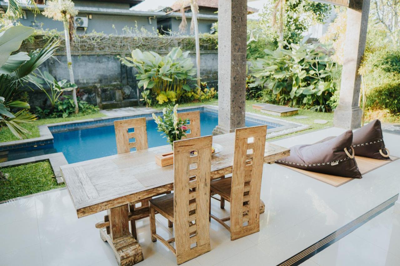 Villa Gading 2 ウブド エクステリア 写真